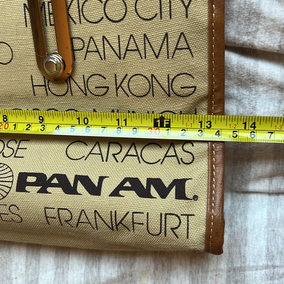Pan Am tan canvas bag - Picture 5 of 6